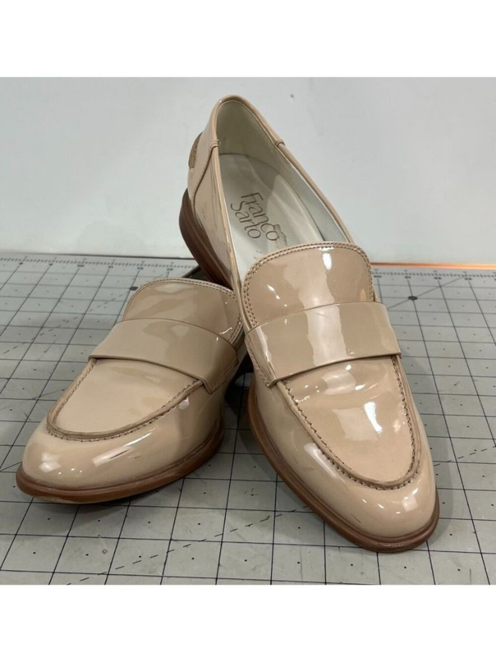 Franco Sarto Women’s Beige Patent Kira Loafers Sz. 9 Slip-On Classic